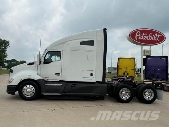 Kenworth T680 Tracteur routier