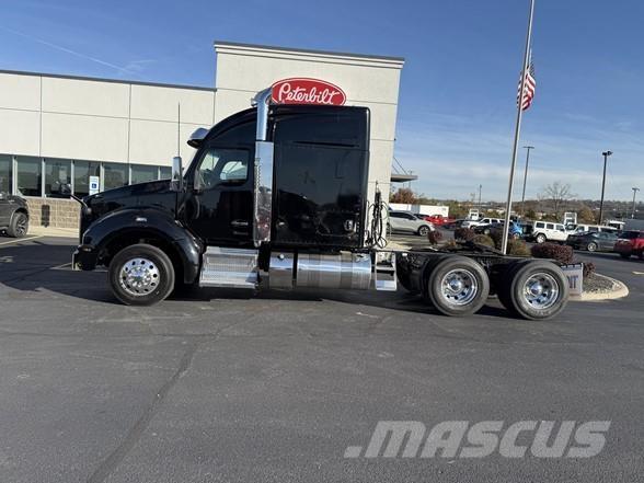 Kenworth T880 Tracteur routier
