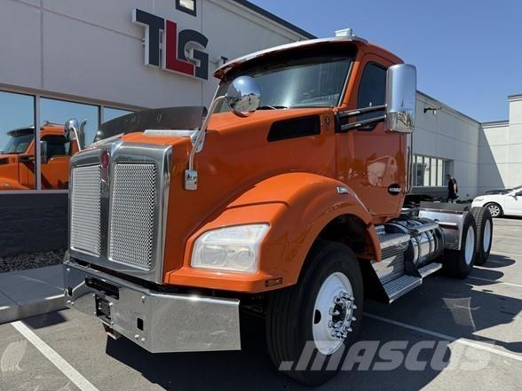 Kenworth T880 Tracteur routier