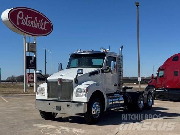 Kenworth T880 Tracteur routier