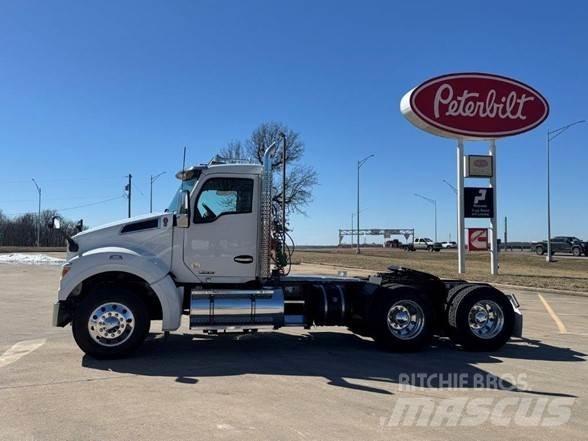 Kenworth T880 Tracteur routier