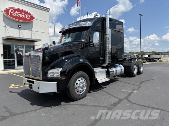 Kenworth T880 Tracteur routier