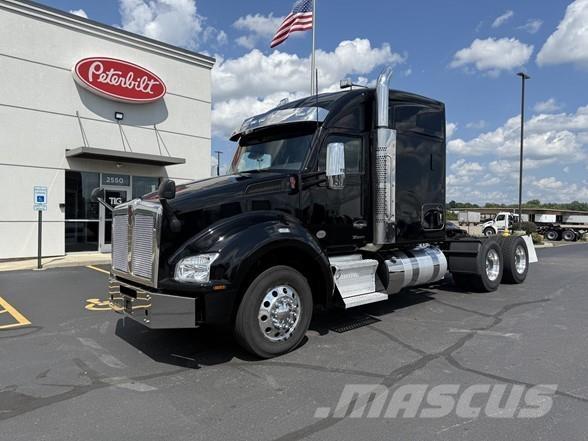 Kenworth T880 Tracteur routier