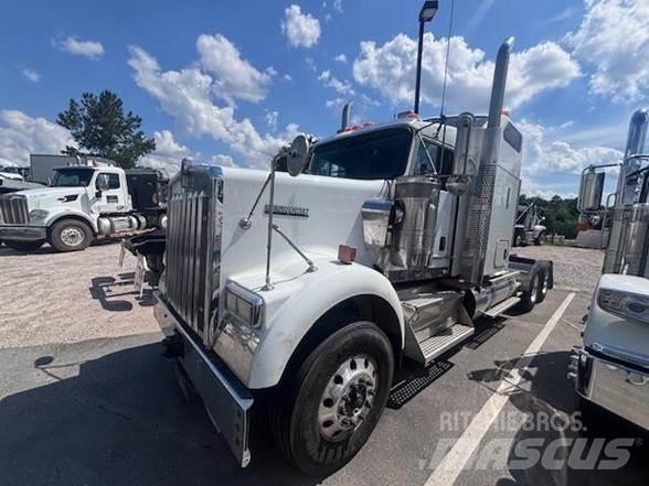 Kenworth W900B Tracteur routier