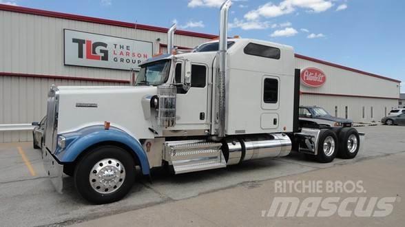 Kenworth W900L Tracteur routier