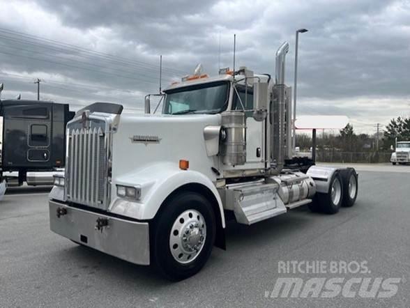 Kenworth W900L Tracteur routier