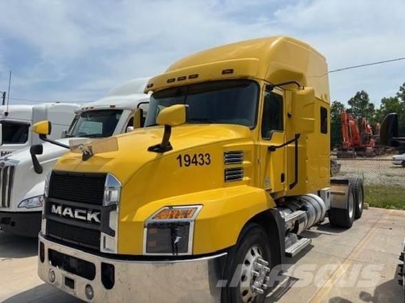 Mack ANTHEM 64T Tracteur routier