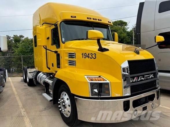 Mack ANTHEM 64T Tracteur routier