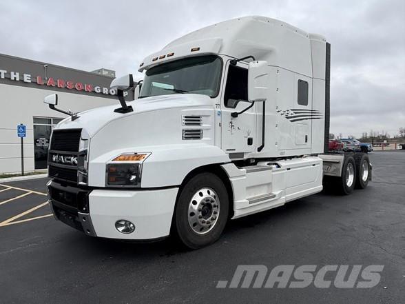 Mack ANTHEM 64T Tracteur routier