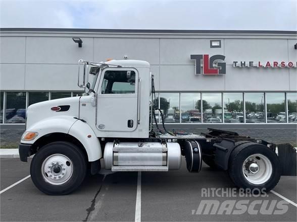 Peterbilt 337 Tracteur routier