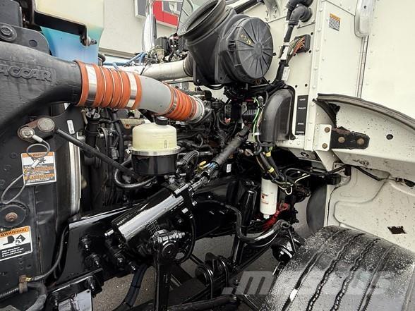 Peterbilt 337 Tracteur routier