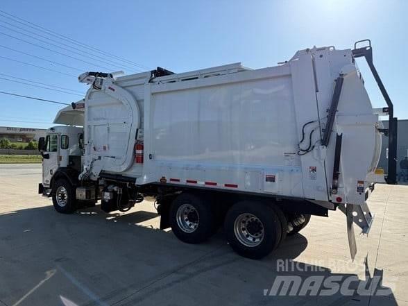 Peterbilt 520 Camion poubelle