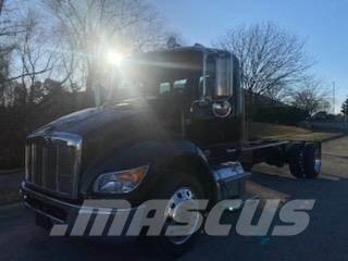 Peterbilt 536 Châssis cabine