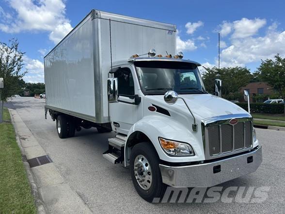 Peterbilt 536 Camion Fourgon