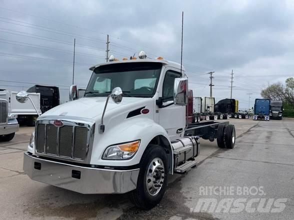 Peterbilt 536 Châssis cabine