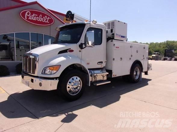 Peterbilt 536 Construction - Autres
