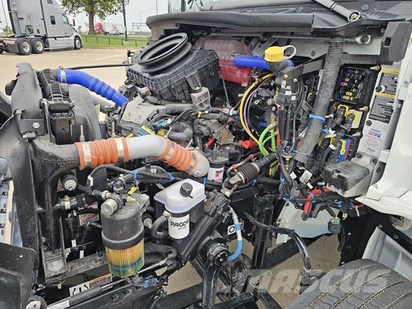 Peterbilt 536 Construction - Autres