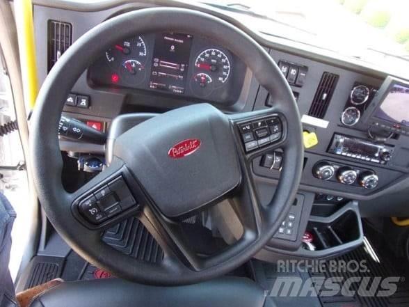 Peterbilt 536 Construction - Autres