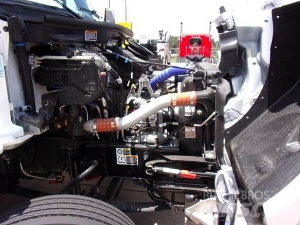Peterbilt 536 Camion Fourgon
