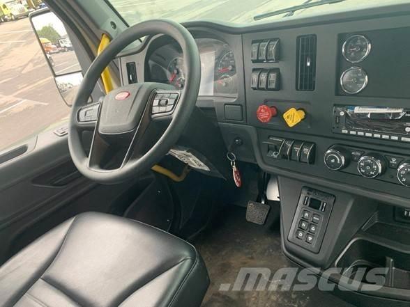 Peterbilt 548 Camion poubelle