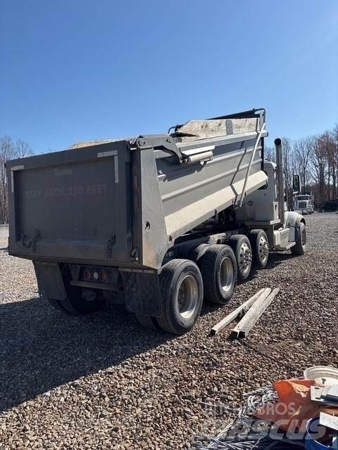 Peterbilt 567 Camion benne