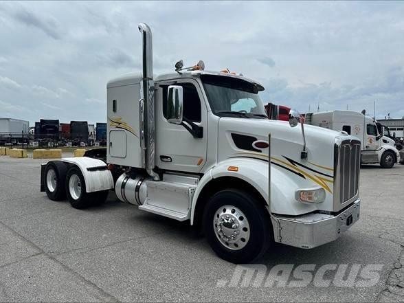 Peterbilt 567 Tracteur routier