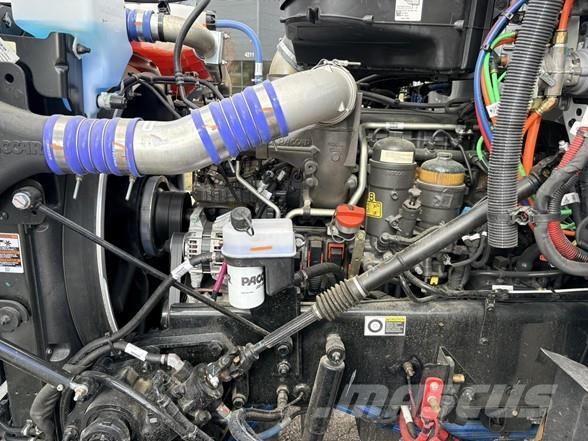 Peterbilt 567 Construction - Autres