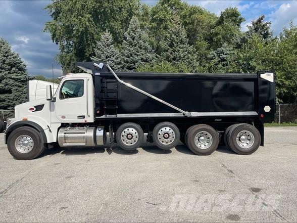 Peterbilt 567 Camion benne