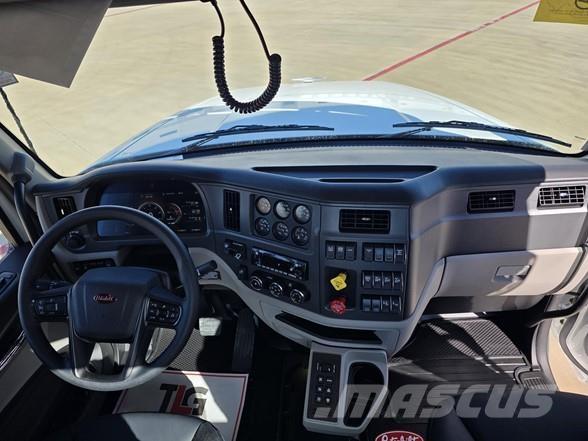 Peterbilt 567 Camion benne