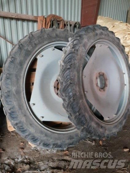  - - -  270/95R48 Pneus, roues et jantes