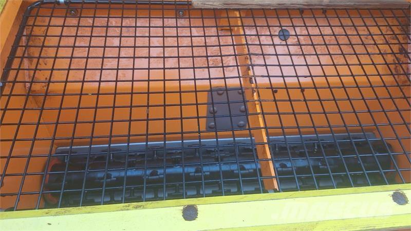 Rauch UKS 100 Sableuse et saleuse