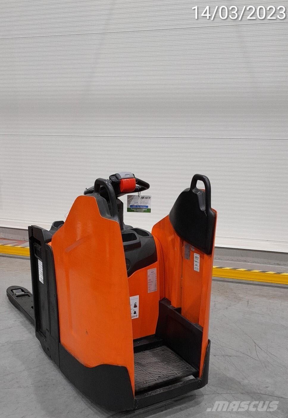 BT LPE200 Transpalette accompagnant porté debout