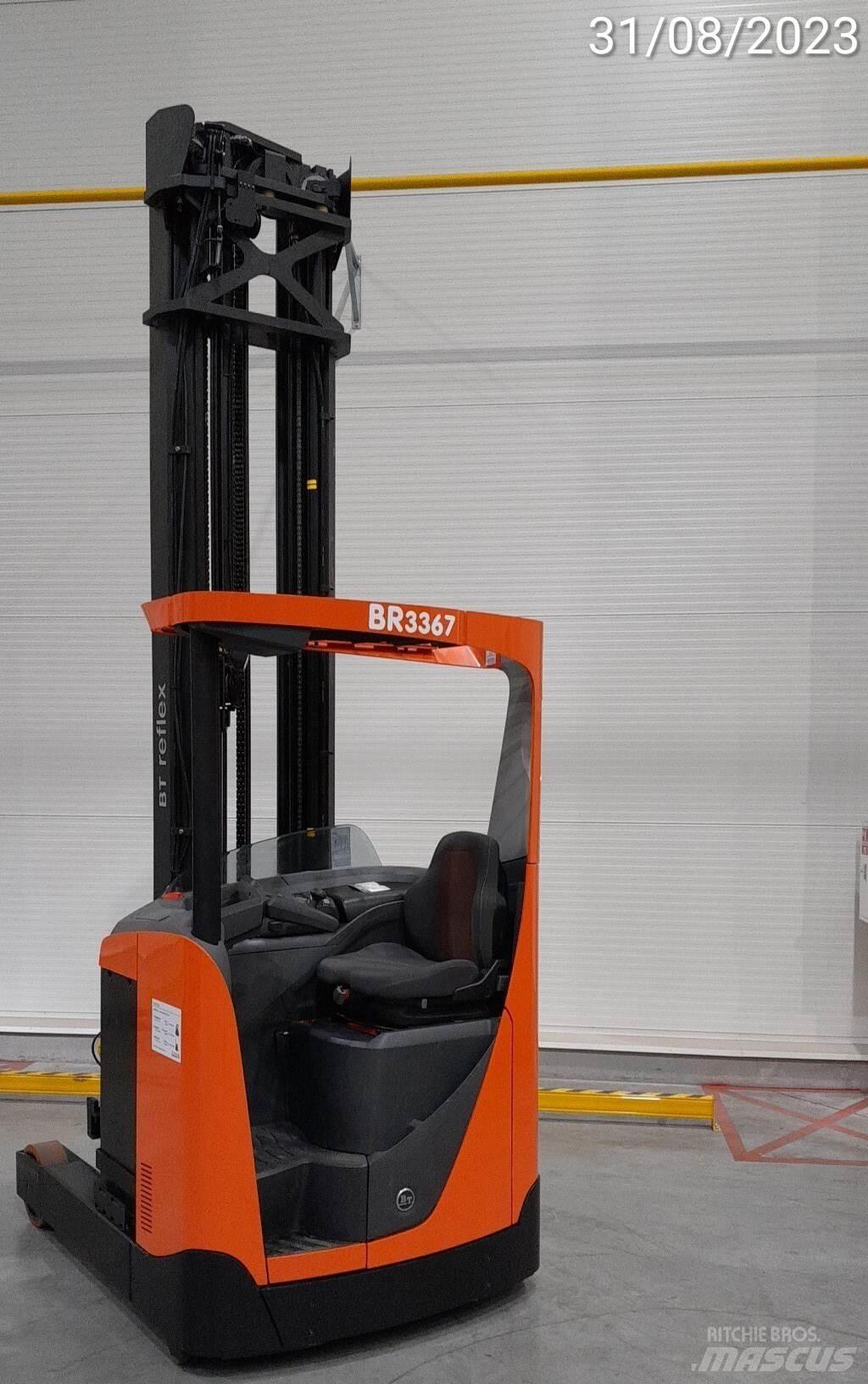 BT RRE160 Chariot à mât rétractable