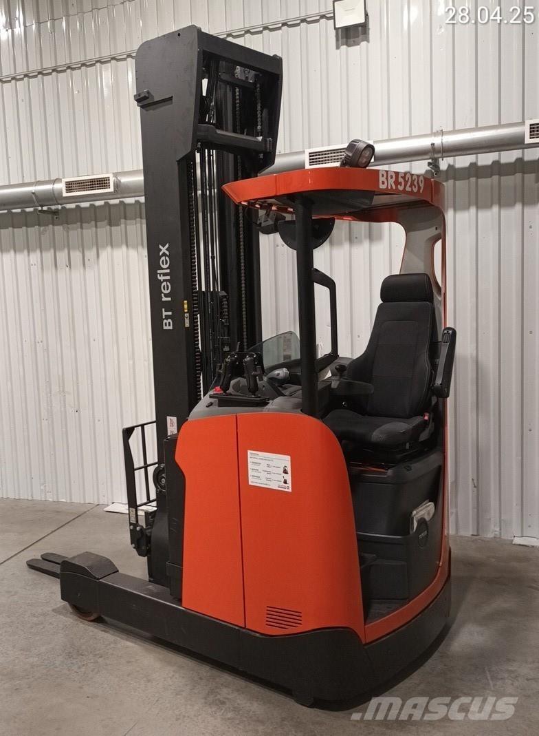 BT RRE160H Chariot à mât rétractable