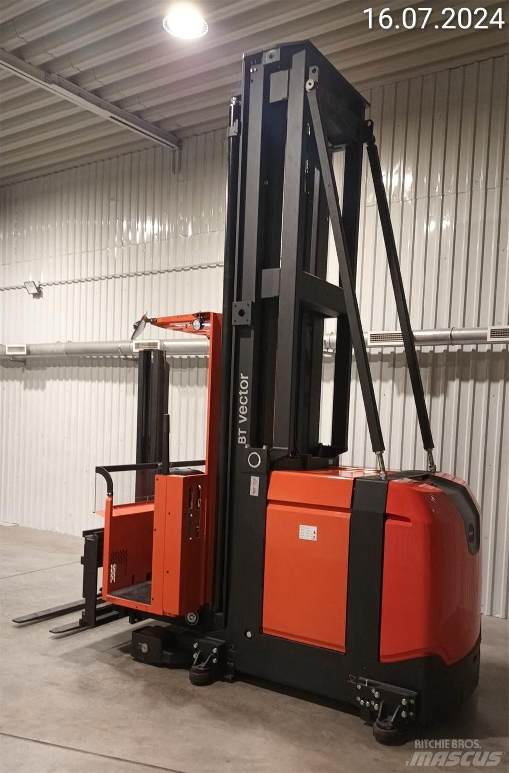 BT VCE100 Chariot élévateur étroit