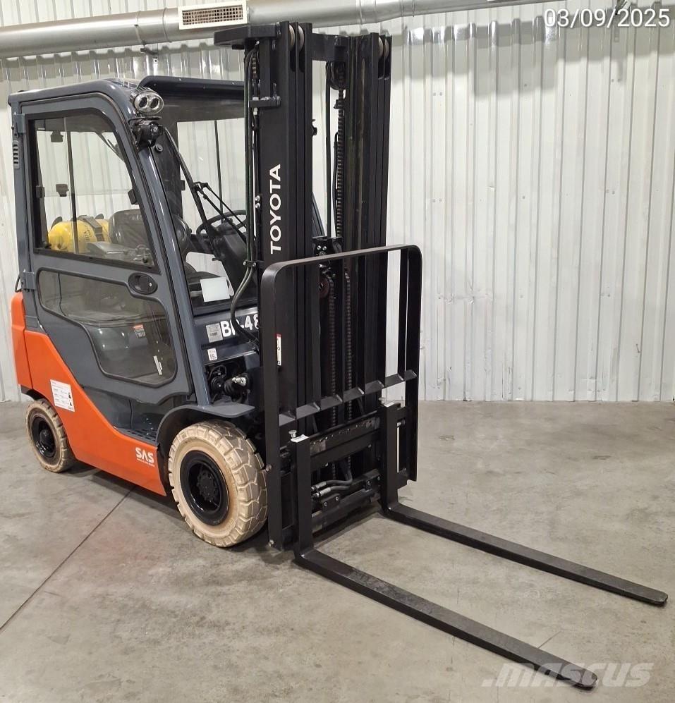 Toyota 02-8FGF15 Chariots GPL