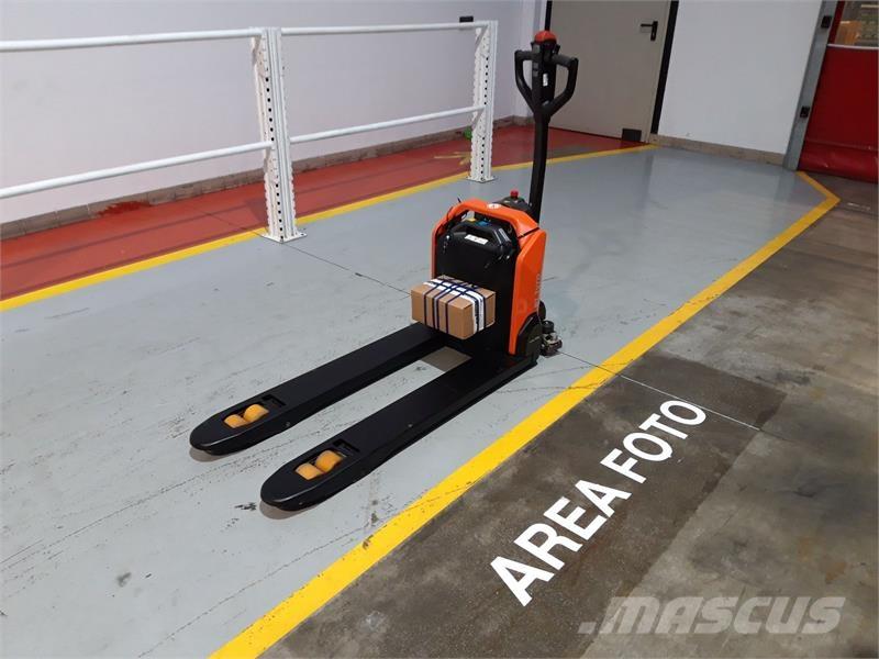 BT LHE130 Chariots élévateurs électriques