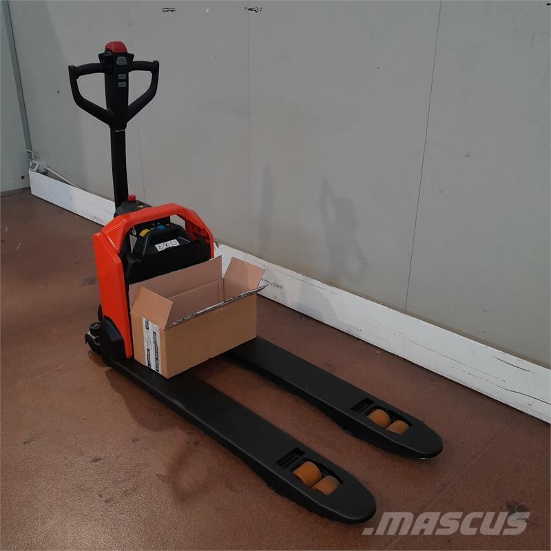 BT LHE130 Chariots élévateurs électriques