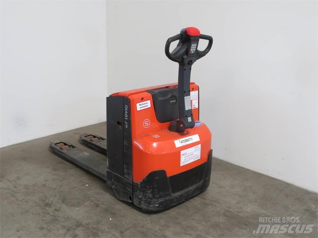 Toyota LWE180 Transpalette manuel