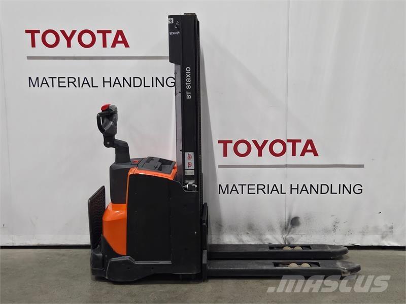 BT SWE120L Gerbeur accompagnant