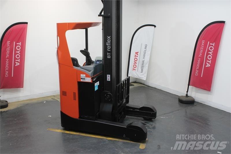 BT RRE200 Chariot à mât rétractable
