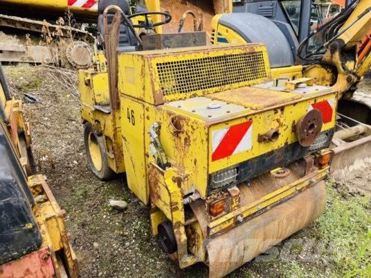 Bomag BW100AC Rouleaux monocylindre