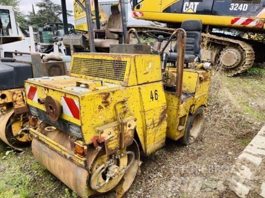 Bomag BW100AC Rouleaux monocylindre