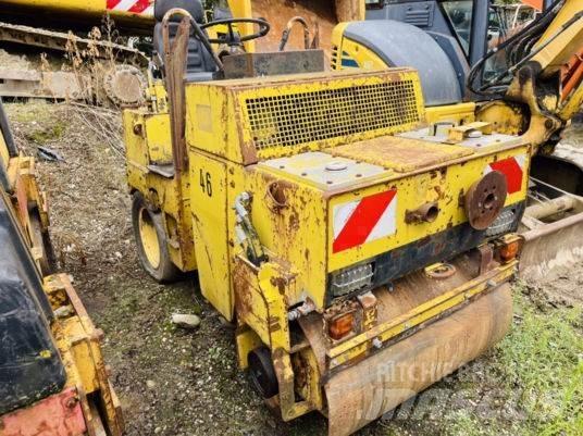 Bomag BW100AC Rouleaux monocylindre