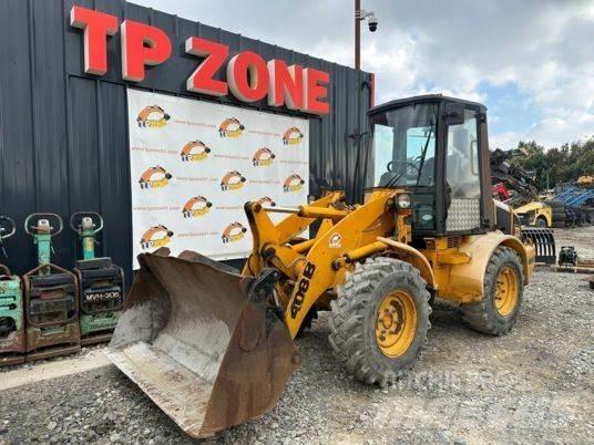 JCB 408 à 14500 € HT Chargeuse sur pneus