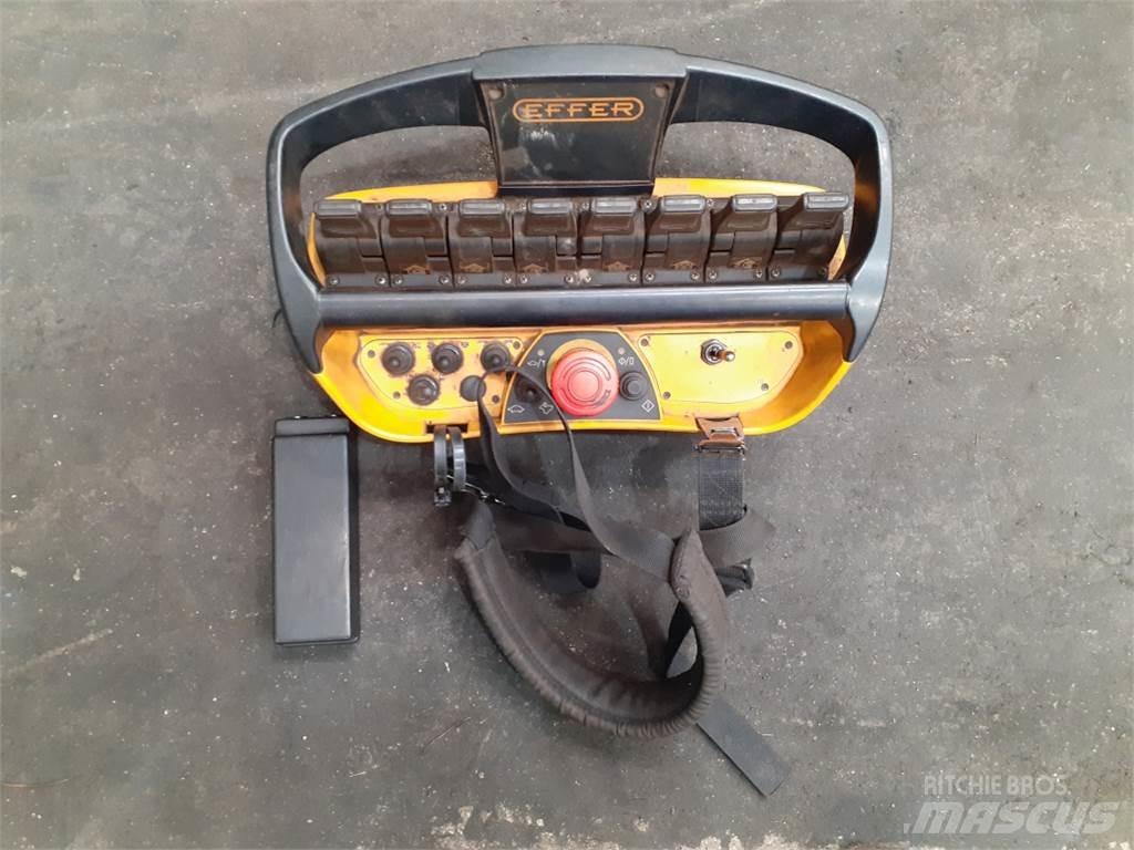 Effer 100 - 3S Grue auxiliaire