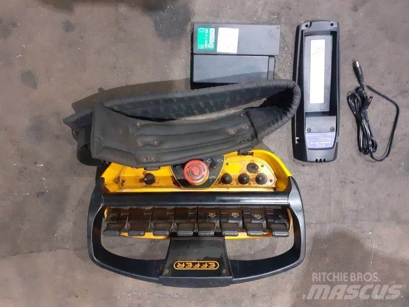 Effer 145/3S Grue auxiliaire