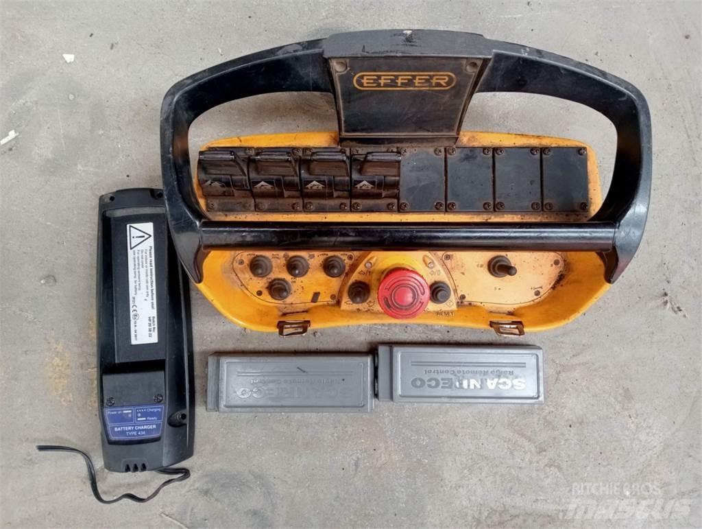 Effer 305 5S Grue auxiliaire