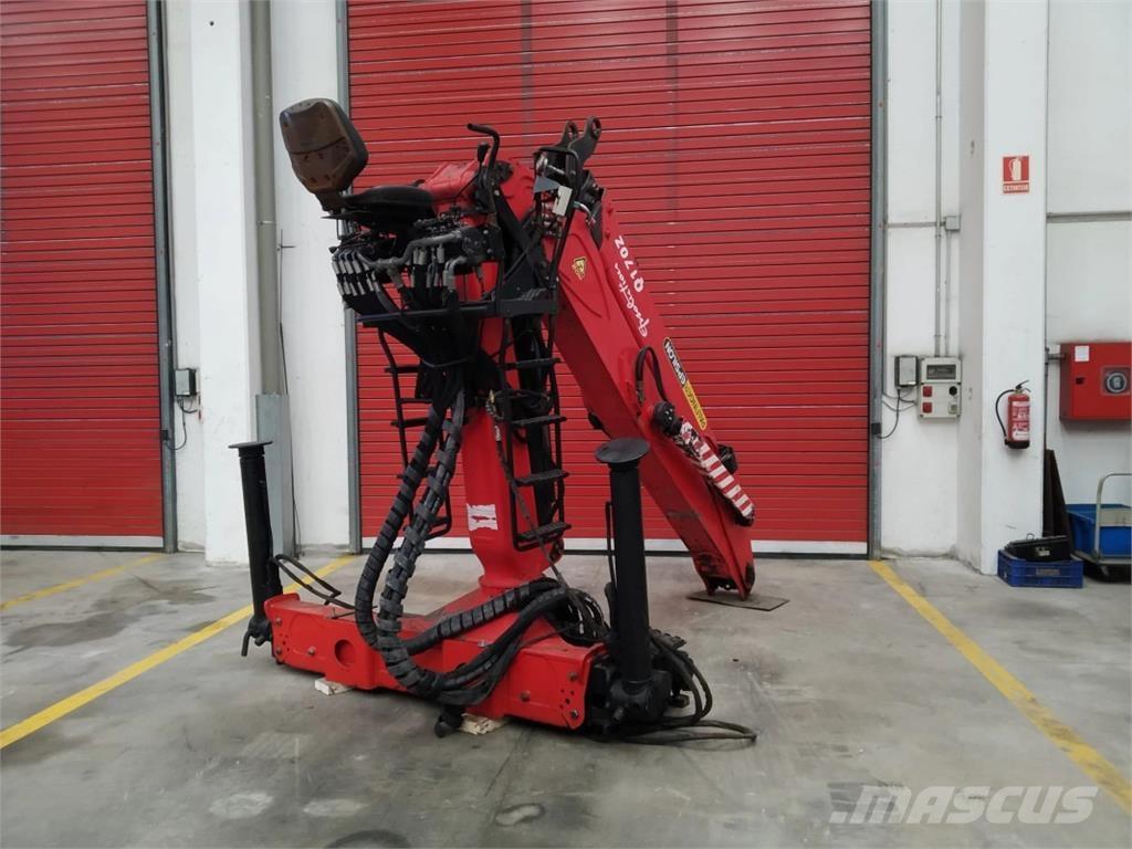 Epsilon Q170Z96 Grue, Chargeur