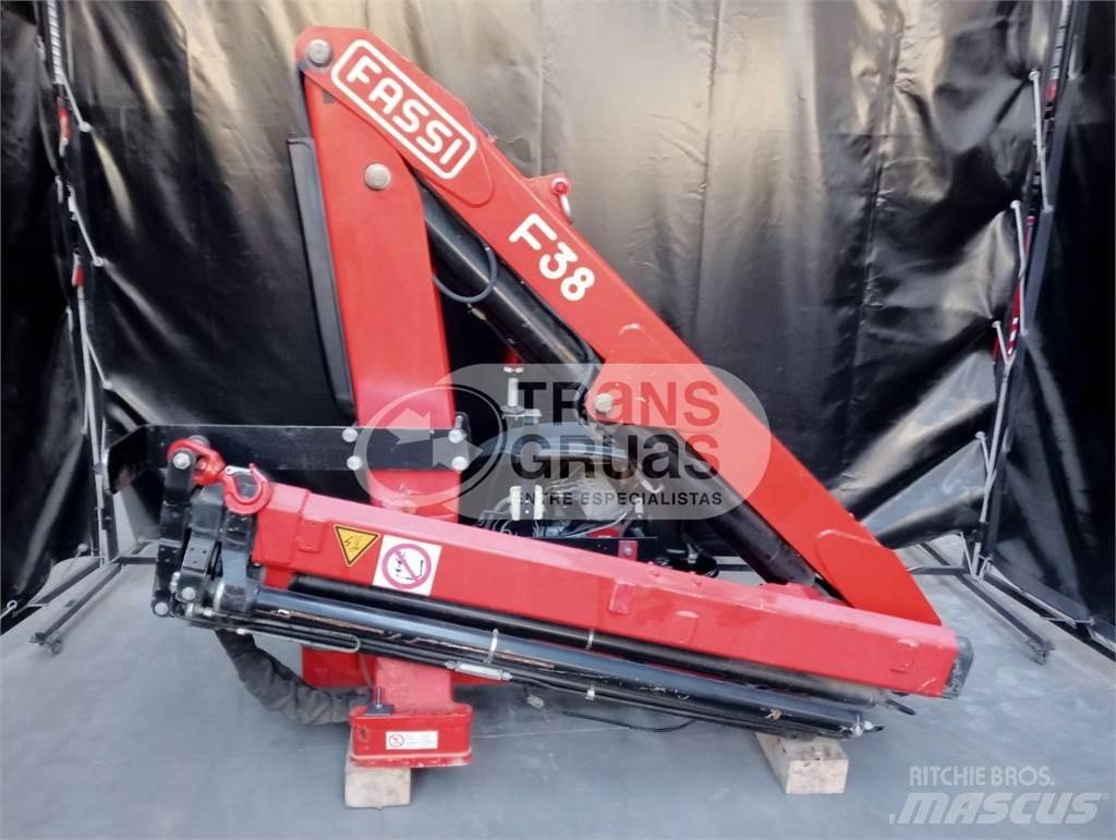 Fassi F38AF Grue auxiliaire